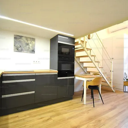 Julia Apartman Miskolc Exterior foto