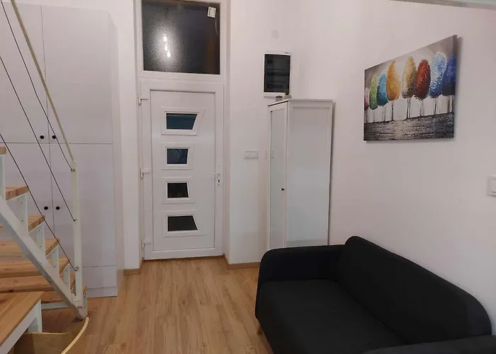 Julia Apartman
